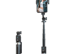 Extendable bluetooth extendable selfie stick tripod Wireless Remote Control Selfie Stick Holder Stand with fill light