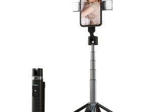 live camera selfie stick integrated reinforcement four-legged stand universal BLE mobile phone selfie stick